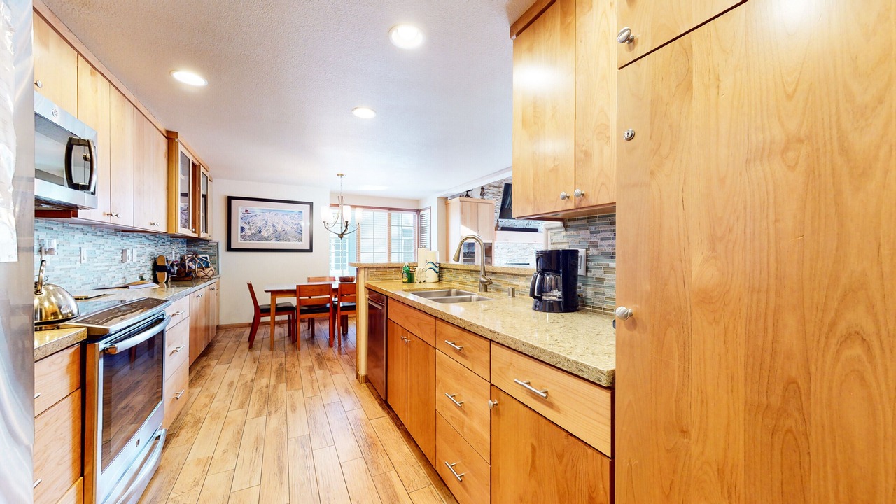 Photo of Kitchen in Mammoth Lakes