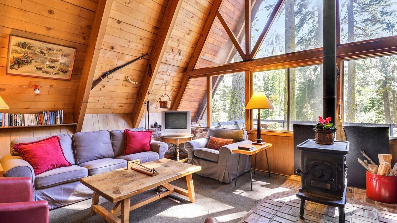 Photo of Bedroom in Alpine Meadows
