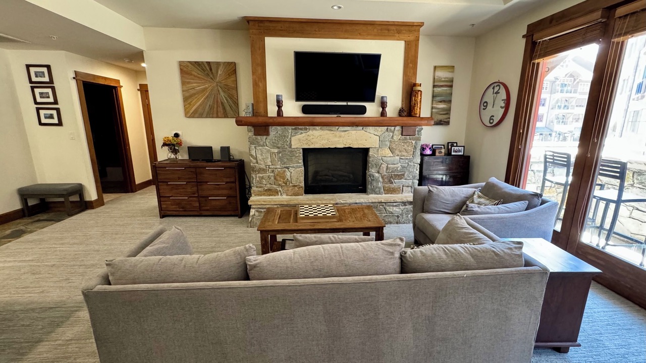 Photo of Livingroom in Truckee