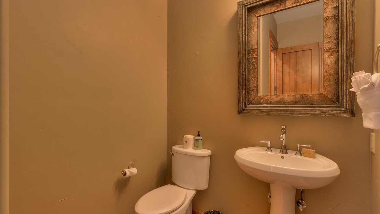 Photo of Bathroom in Truckee