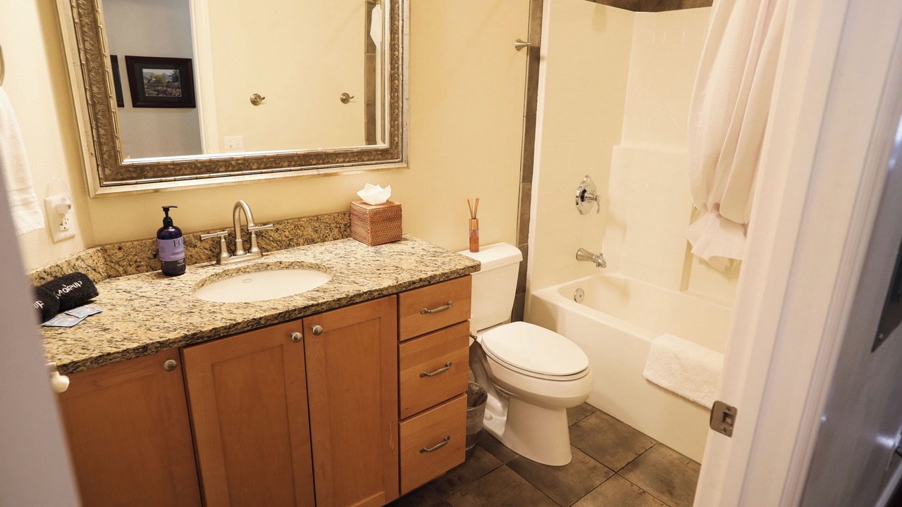 Photo of Bathroom in Leavenworth