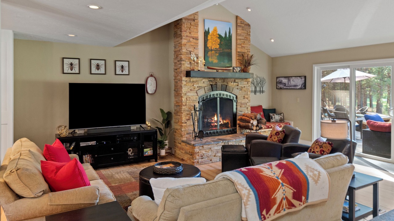 Photo of Bedroom in Black Butte Ranch