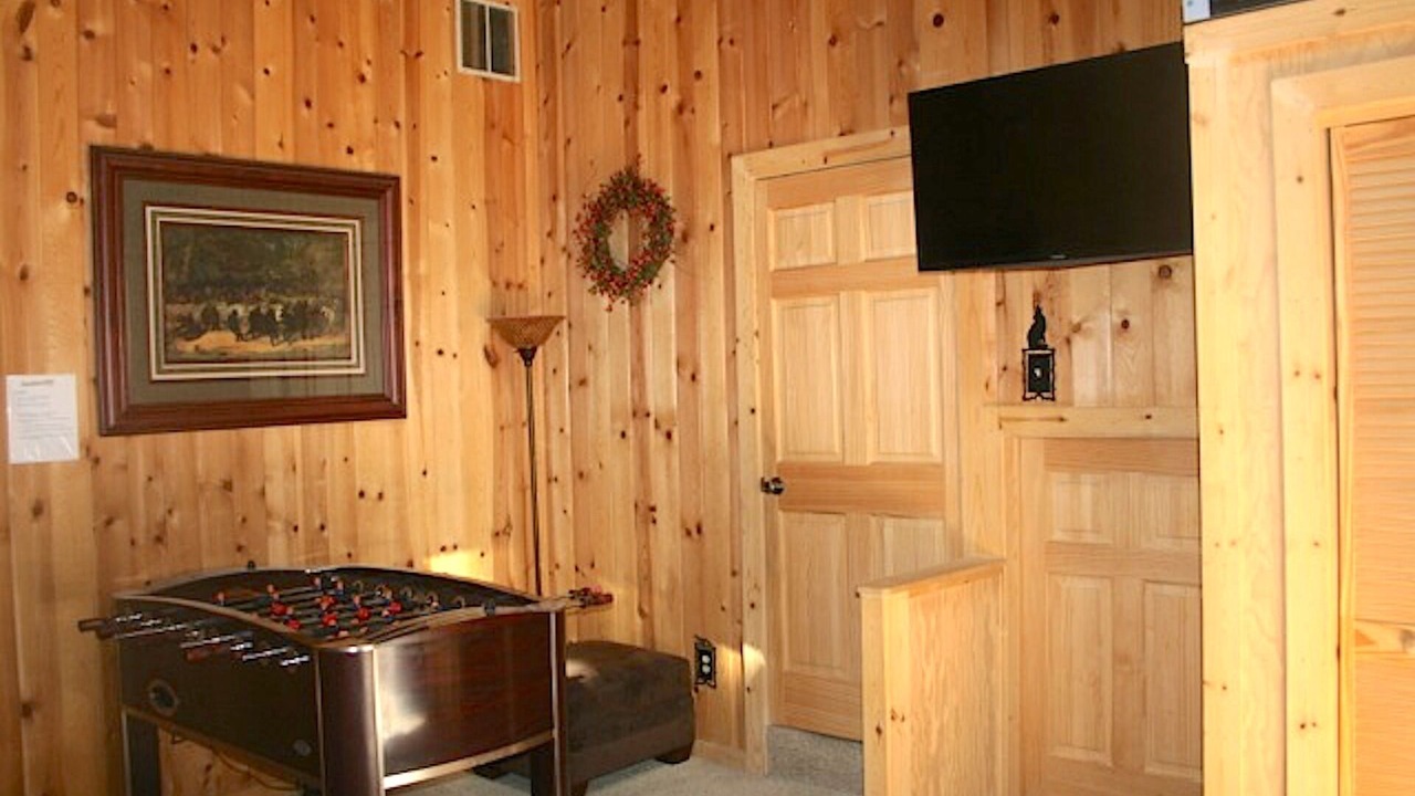 Photo of Bedroom in Tahoe Island