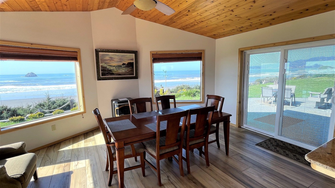 Photo of Bedroom in Smith River