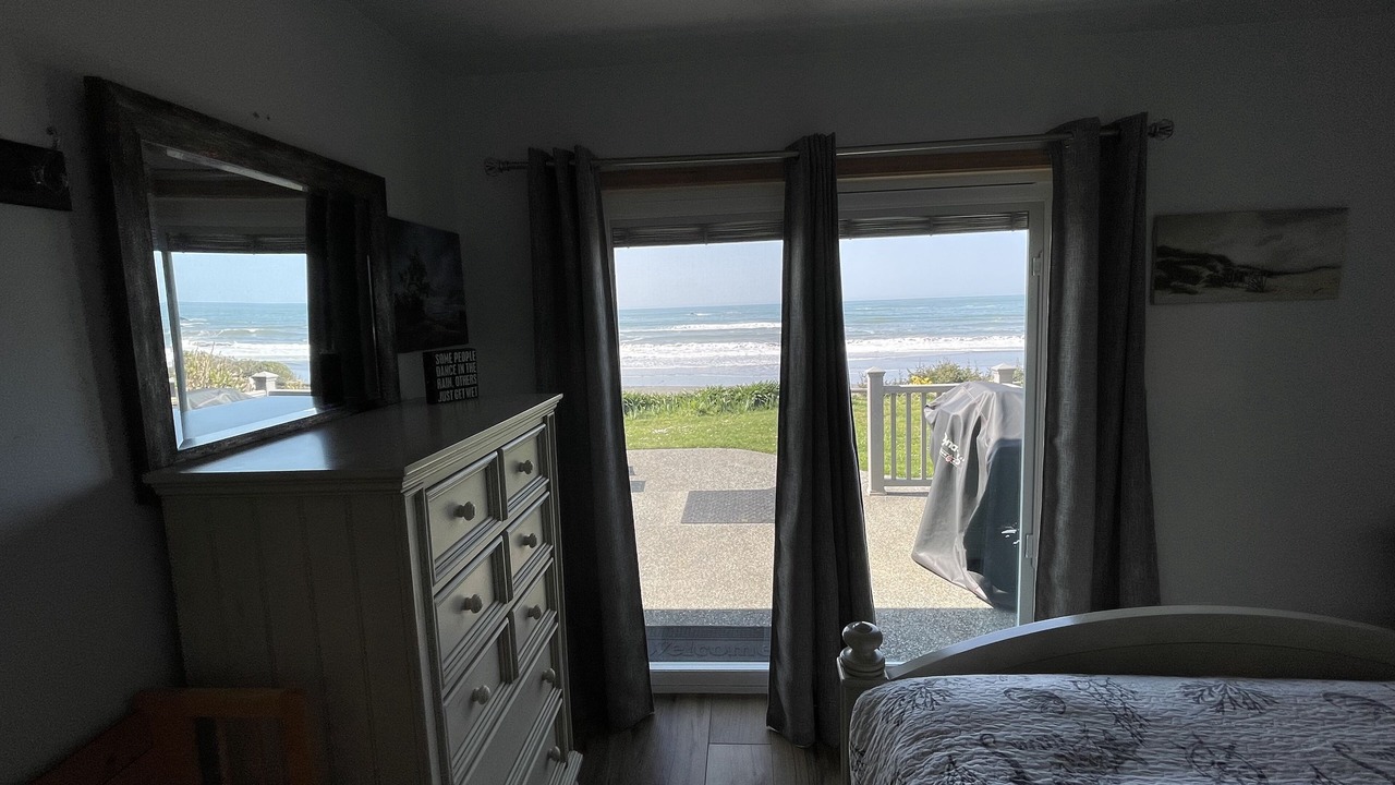 Photo of Bedroom in Smith River