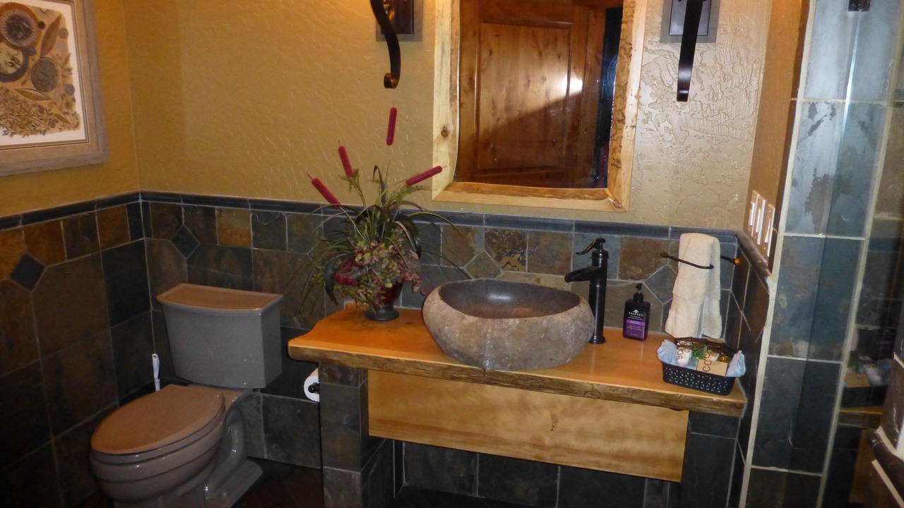 Photo of Bathroom in Cle Elum