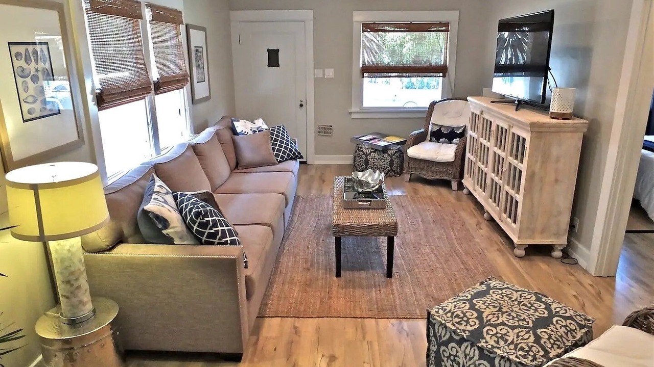 Photo of Livingroom in Belmont Shore