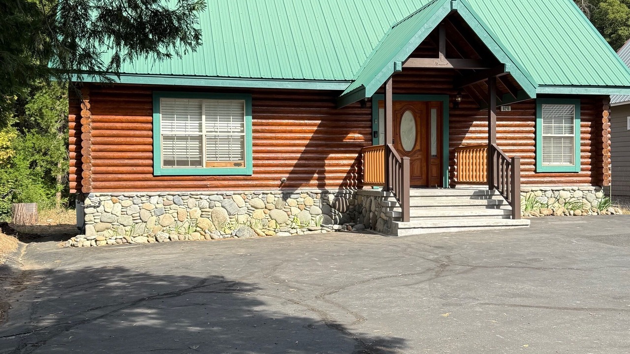 Photo of Outdoor in Dunsmuir