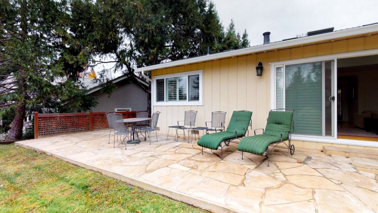 Photo of Outdoor in Groveland