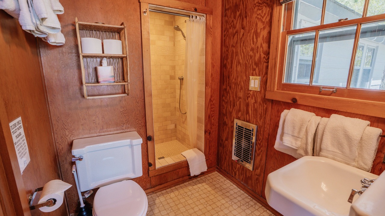 Photo of Bathroom in Brockway