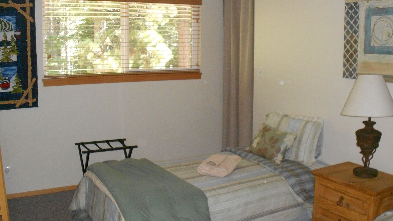Photo of Bedroom in North Upper Truckee