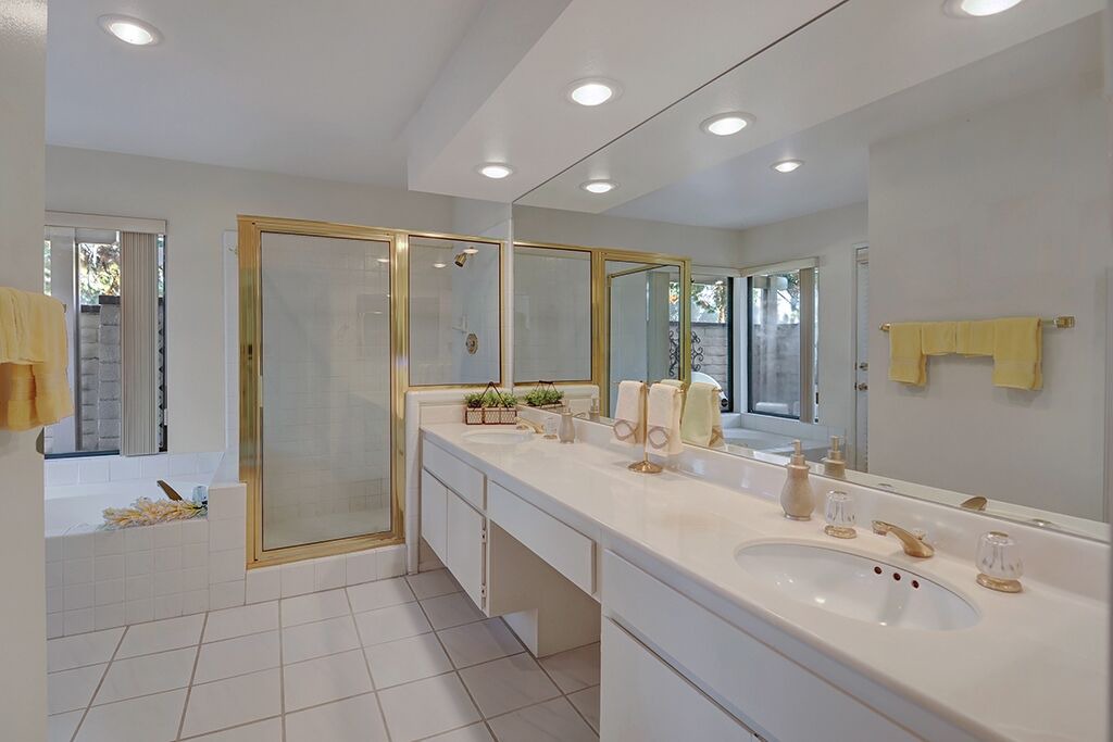 Photo of Bathroom in Landau Manor