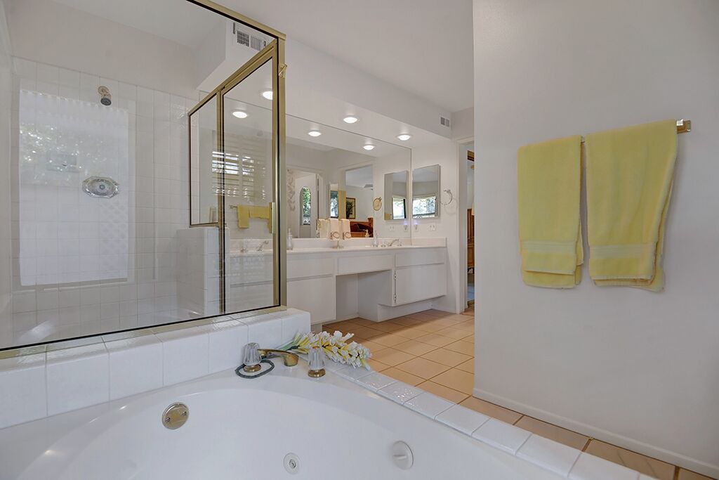 Photo of Bathroom in Landau Manor