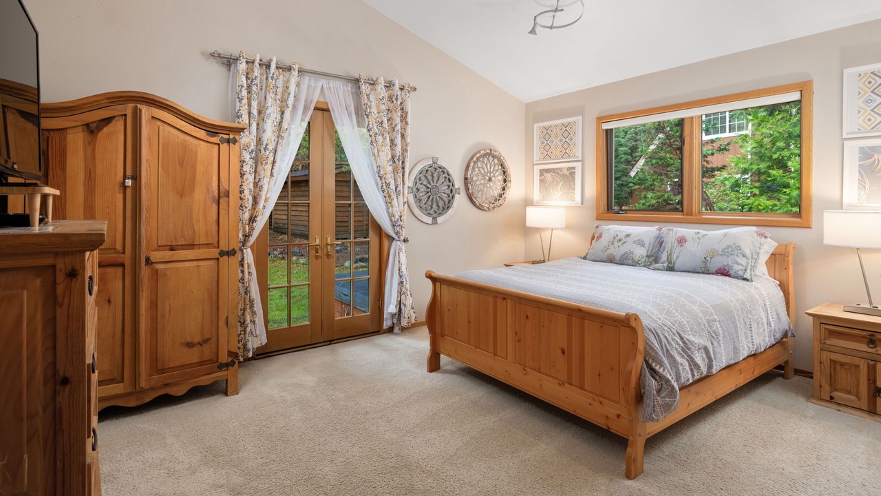Photo of Bedroom in Tahoma