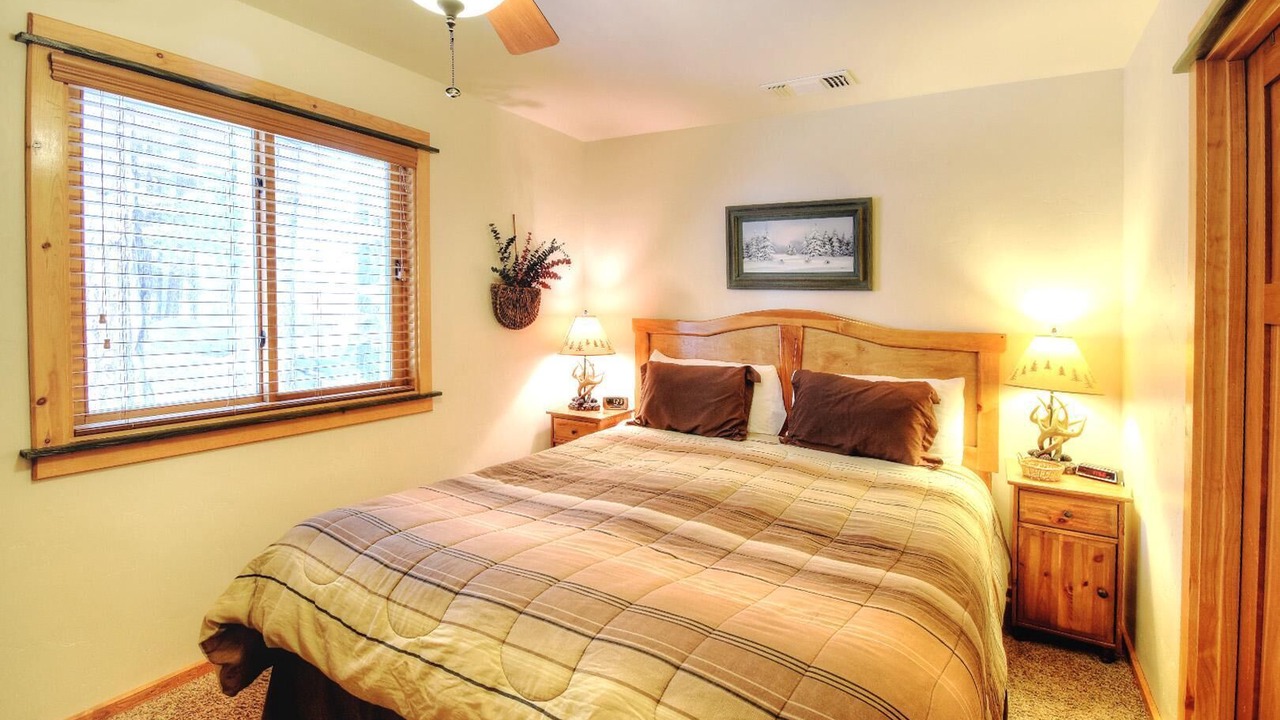 Photo of Bedroom in Yosemite West