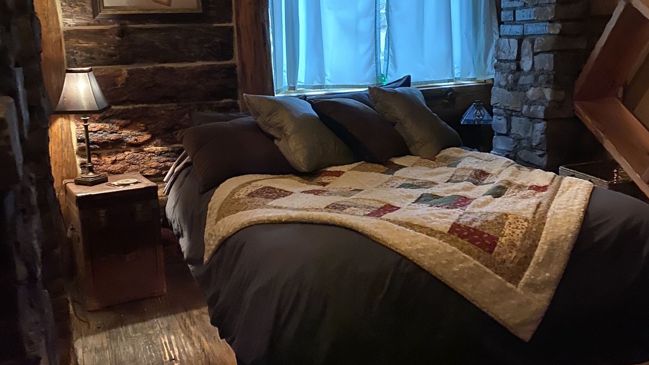 Photo of Bedroom in Big Bear Lake
