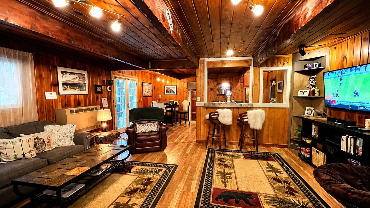 Photo of Bedroom in Fish Camp