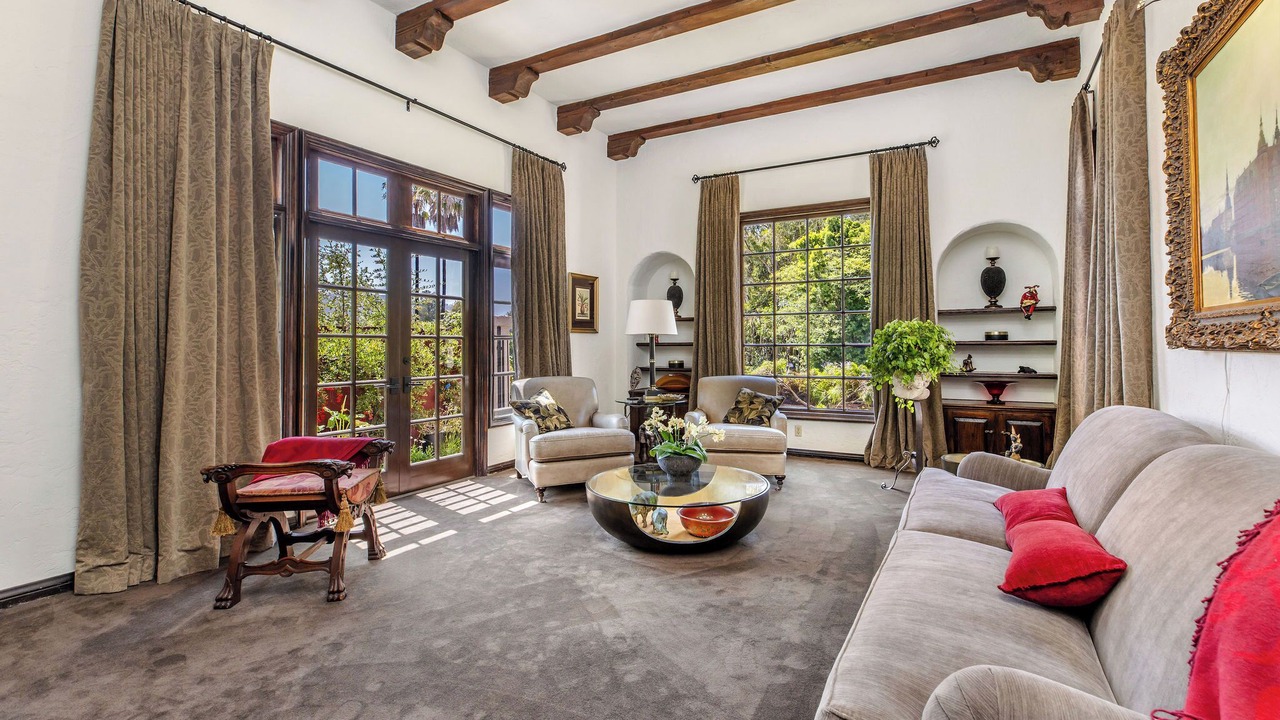 Photo of Livingroom in Palisades Highlands