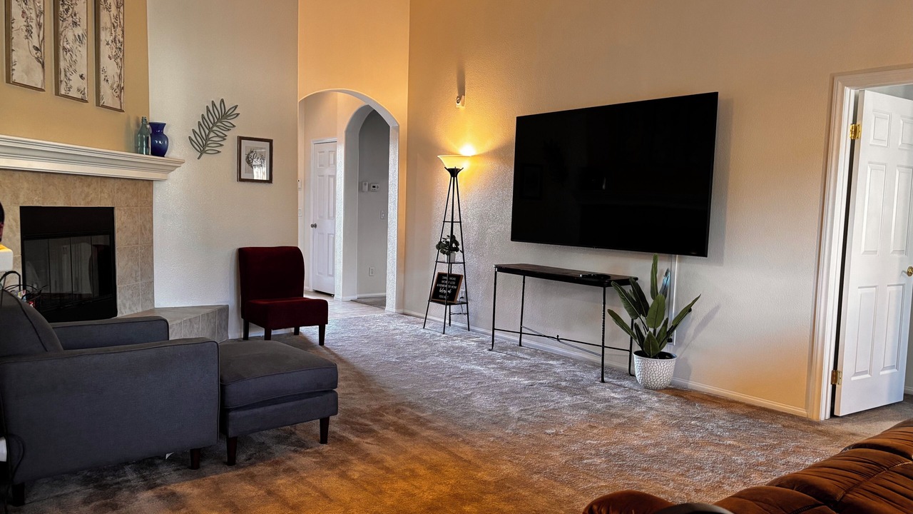 Photo of Livingroom in Victorville