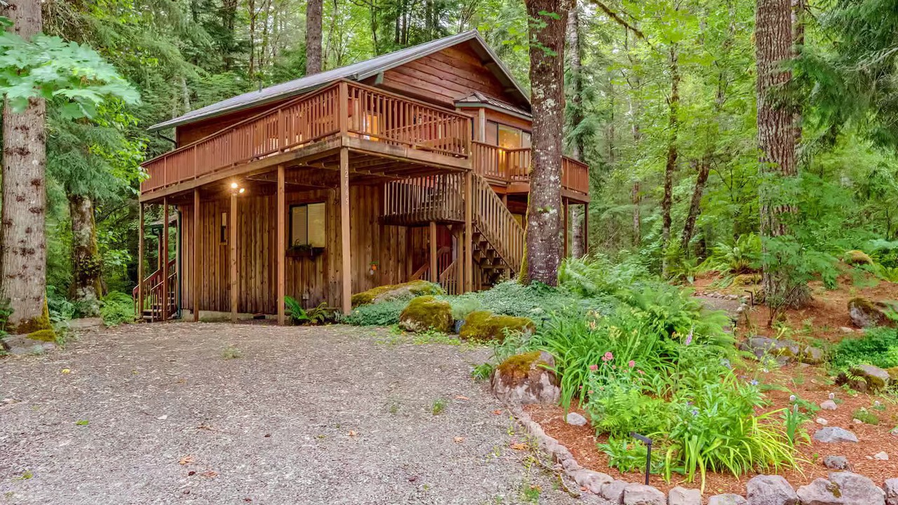 Photo of Outdoor in Rhododendron