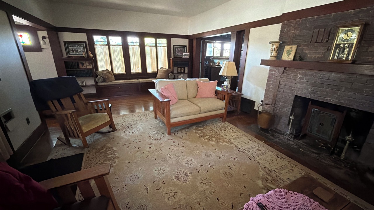 Photo of Livingroom in Pasadena