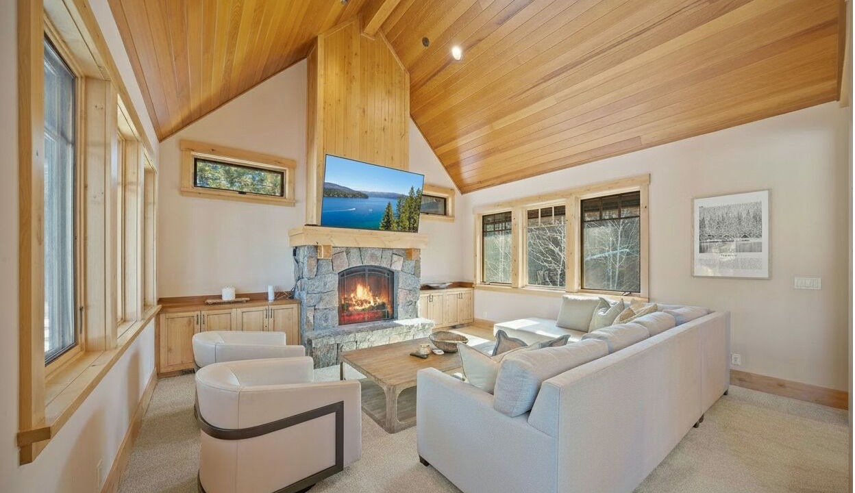 Photo of Livingroom in Ponderosa Palisades