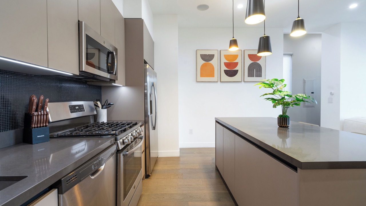 Photo of Kitchen in West Los Angeles