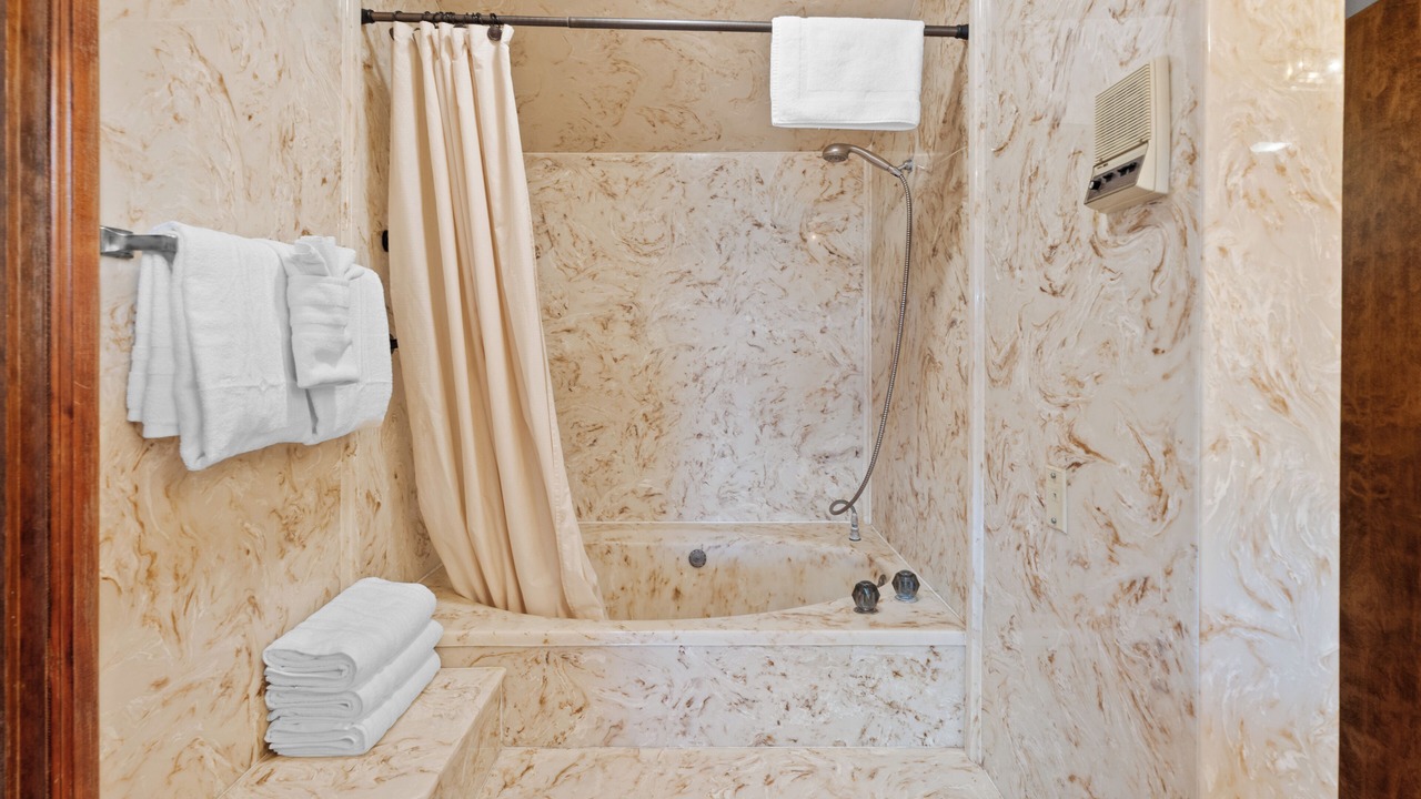 Photo of Bathroom in Fawnskin