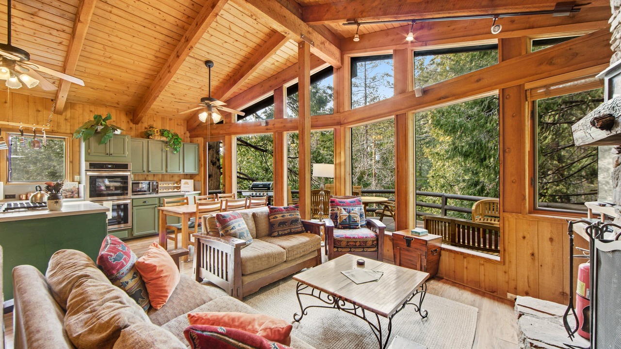 Photo of Livingroom in Fern Valley