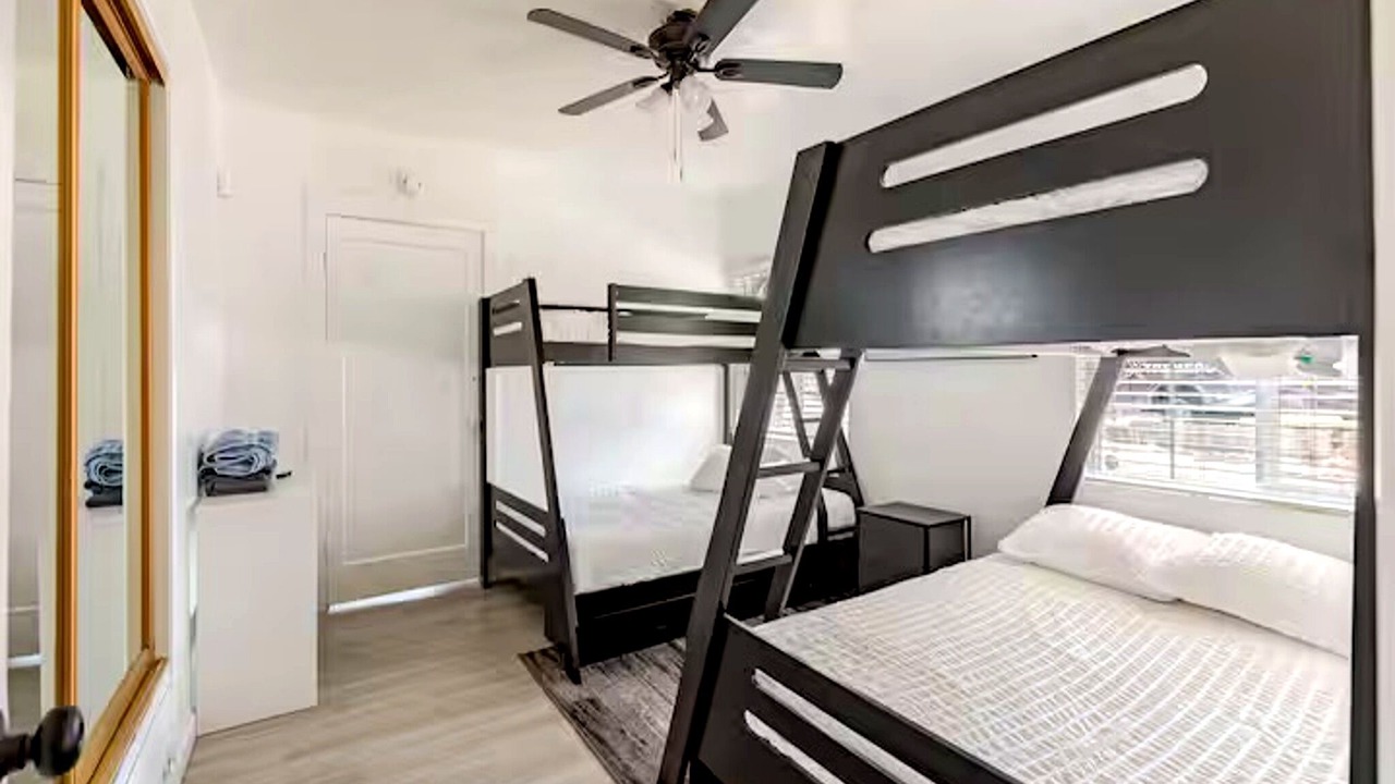 Photo of Bedroom in Rialto