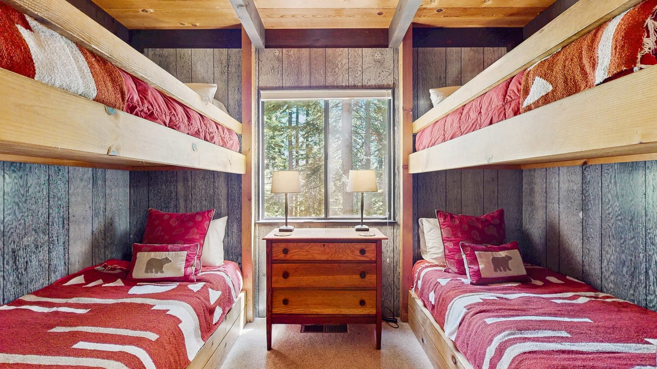 Photo of Bedroom in Homewood