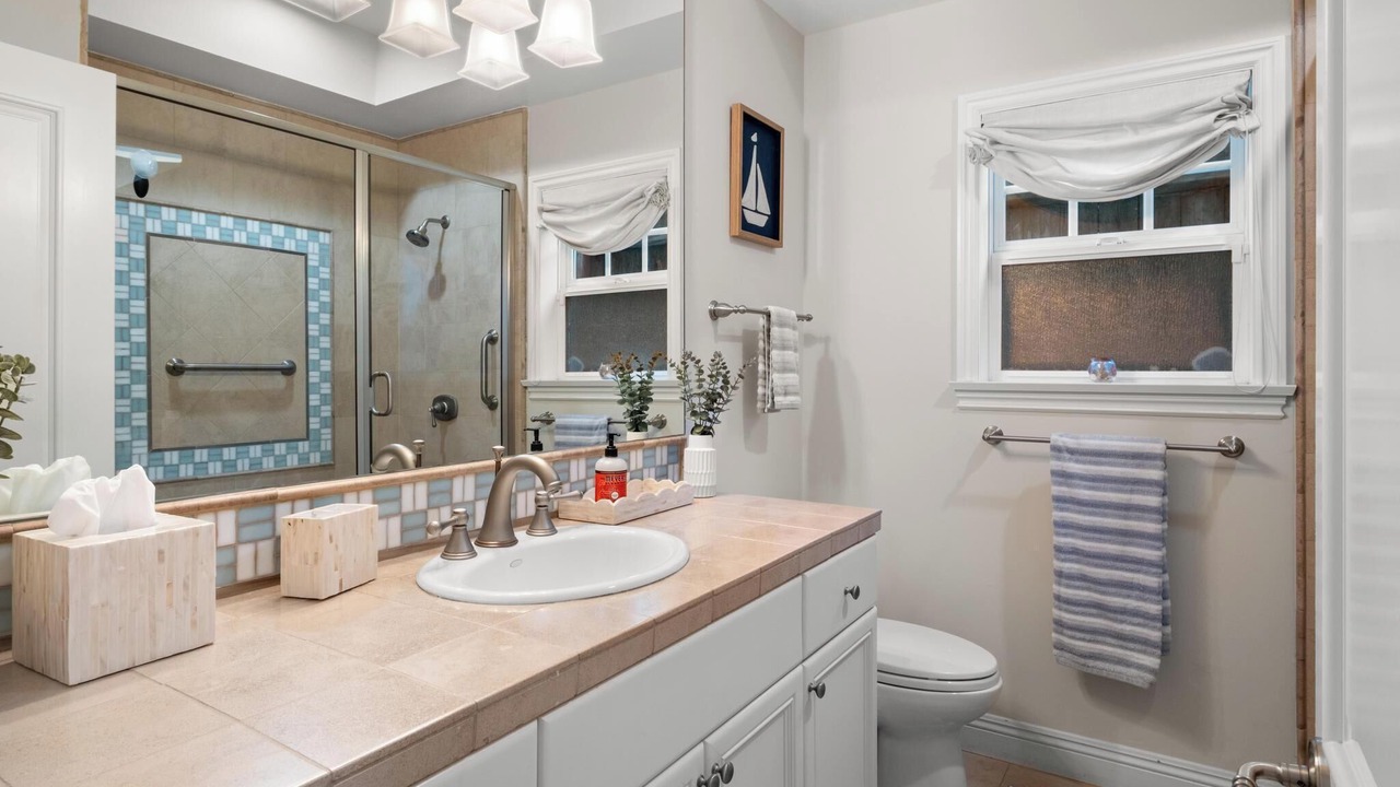 Photo of Bathroom in The Strand