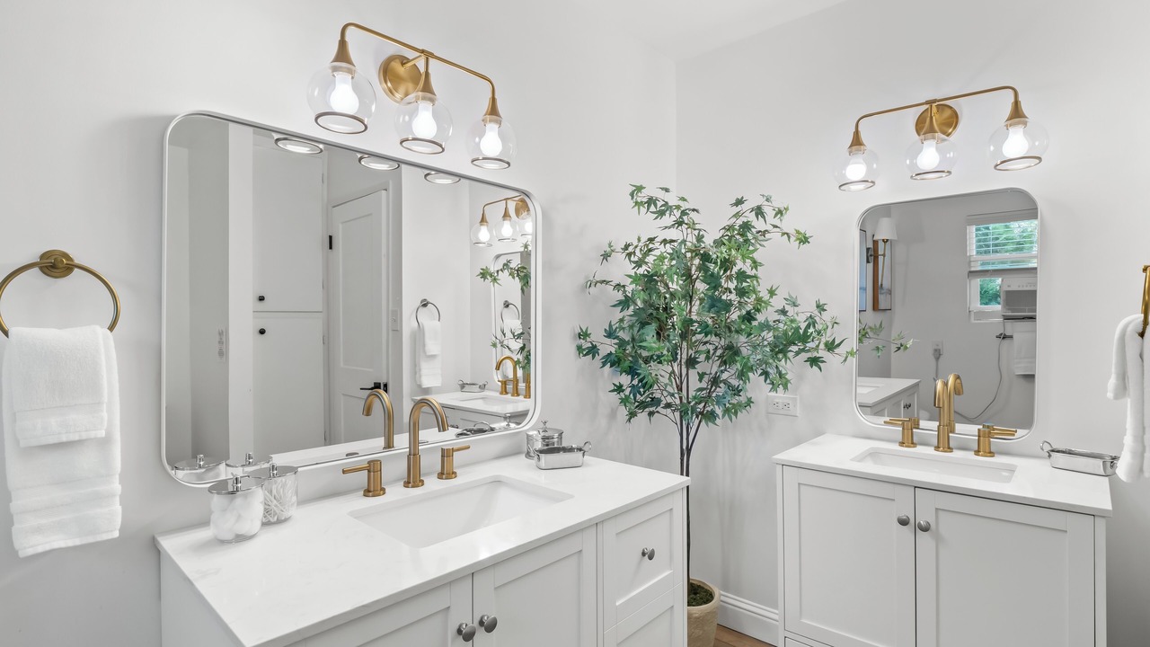 Photo of Bathroom in Oakhurst