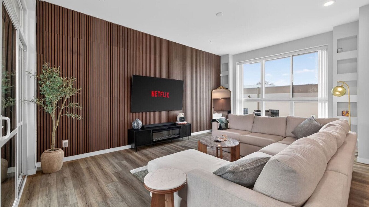 Photo of Livingroom in Downtown Sacramento