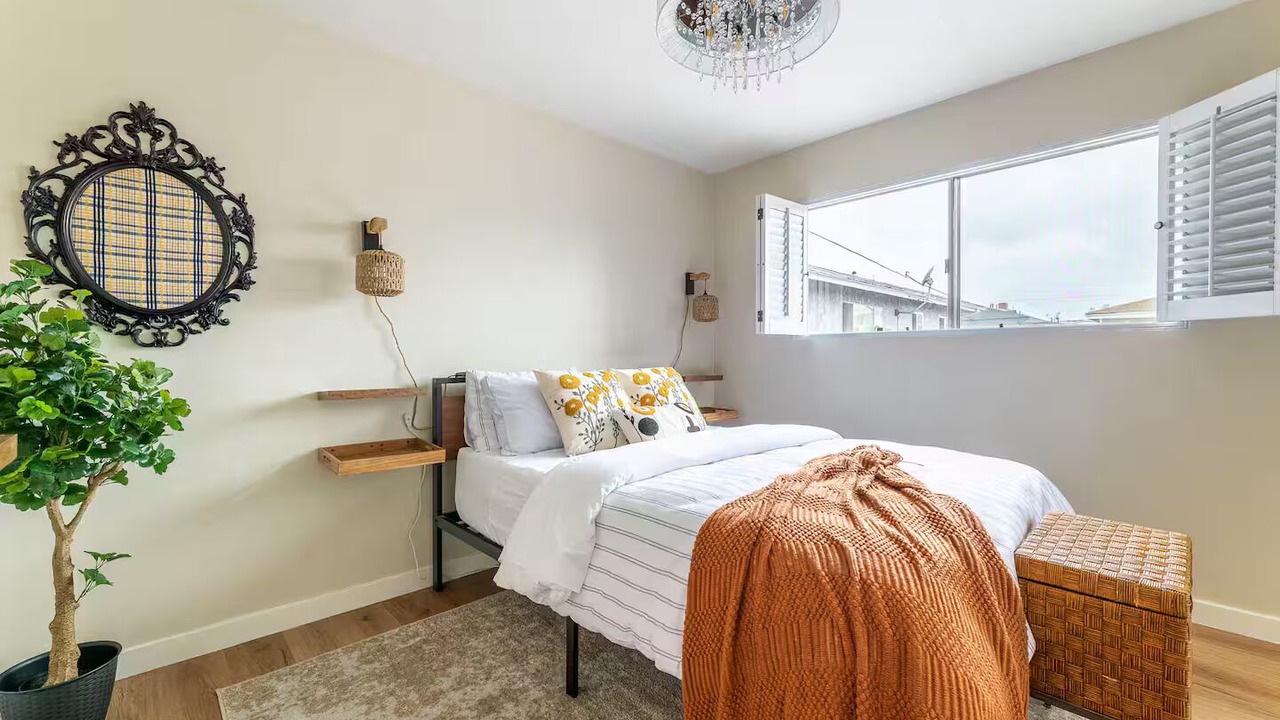 Photo of Bedroom in Hawthorne