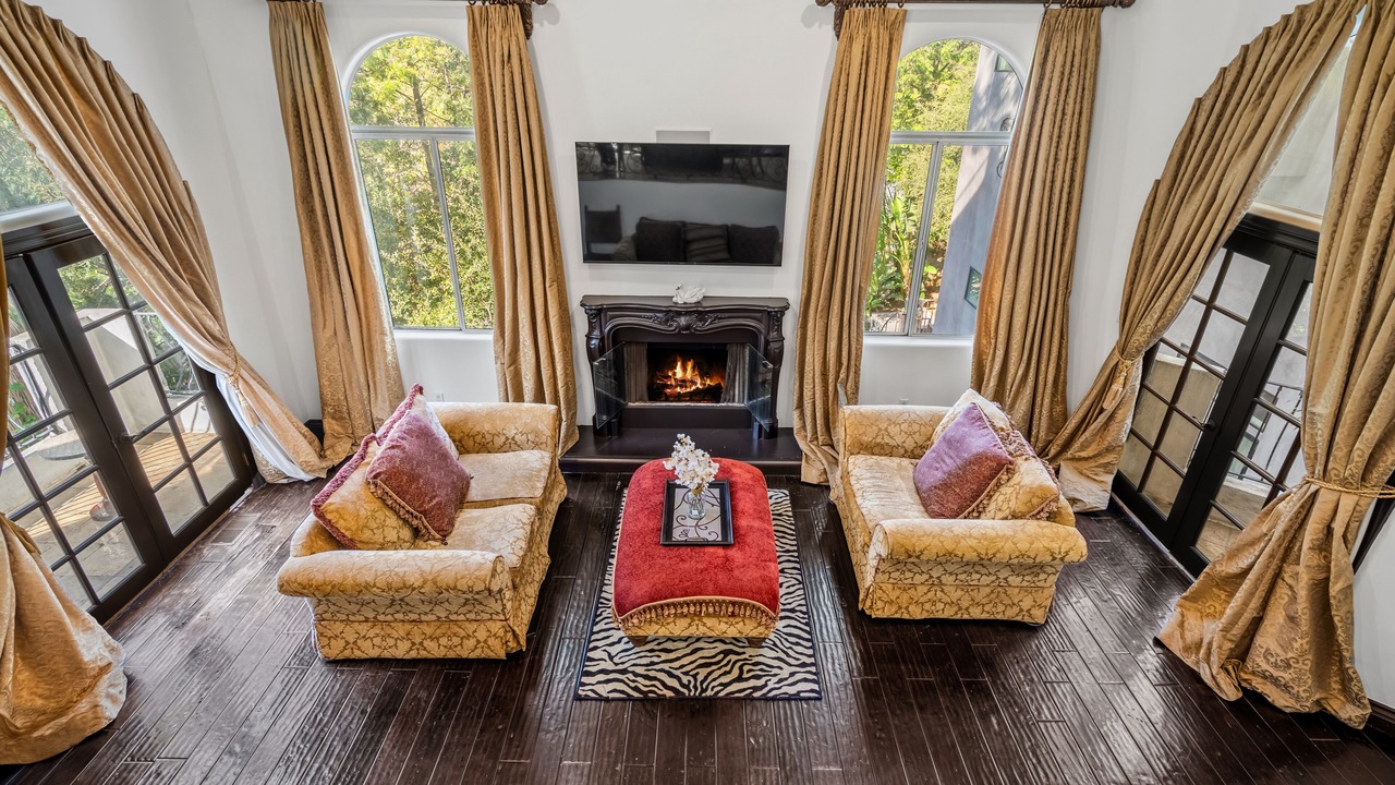 Photo of Livingroom in Los Angeles