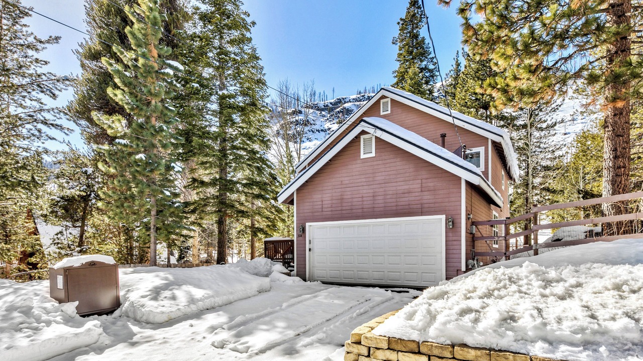 Photo of Outdoor in Christmas Valley