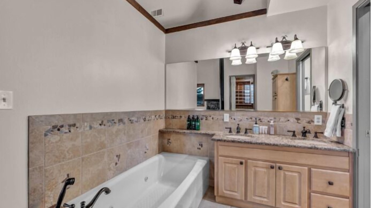 Photo of Bathroom in Lake Forest