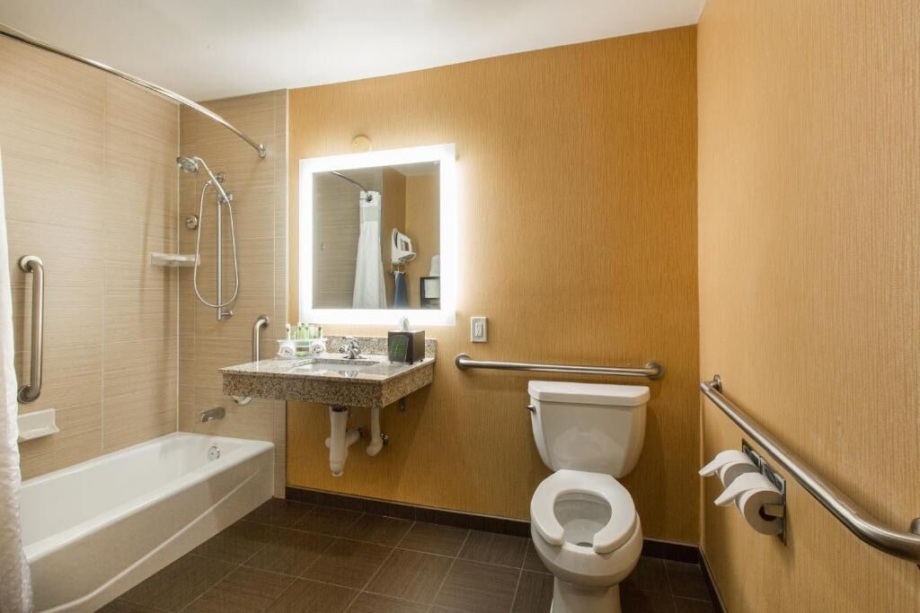 Photo of Bathroom in Shoreline West