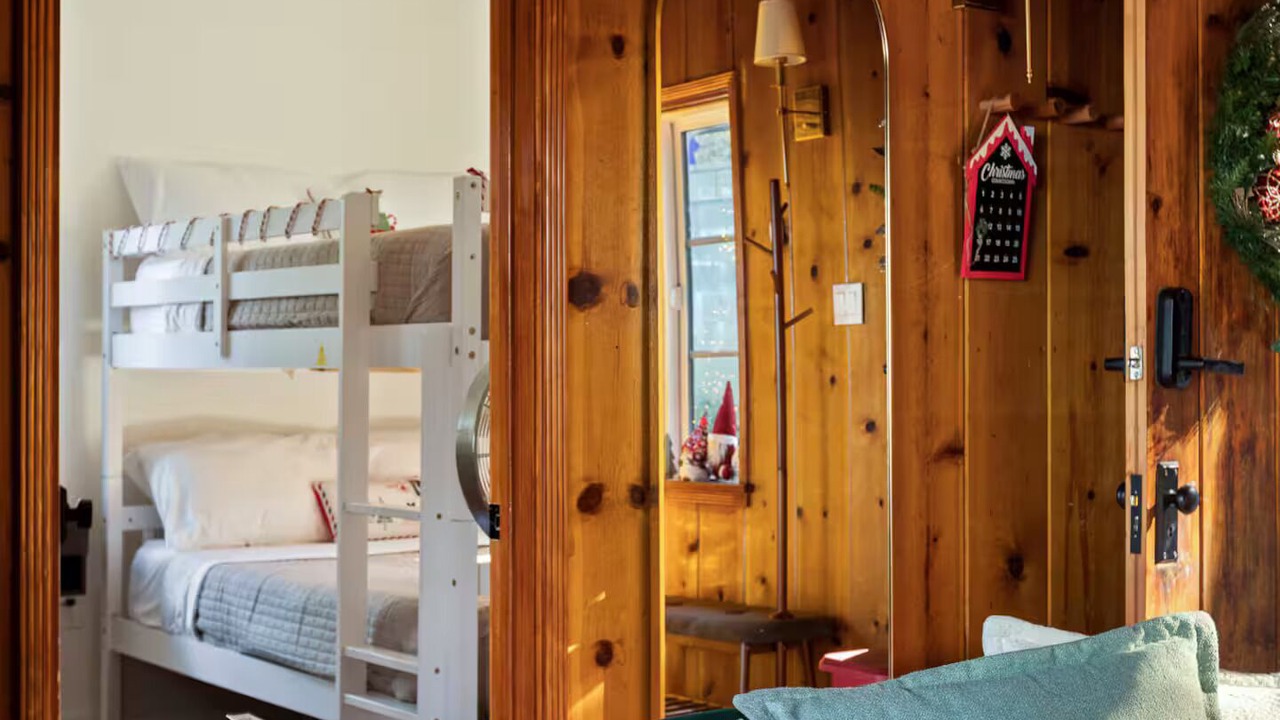 Photo of Bedroom in Crestline