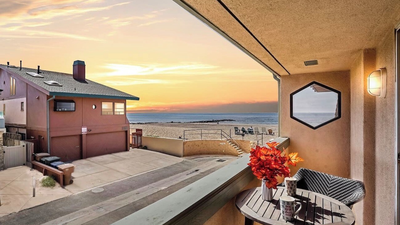 Photo of Patio Balcony in Pierpont Bay