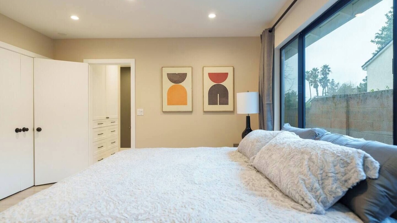 Photo of Bedroom in Crescenta Highlands