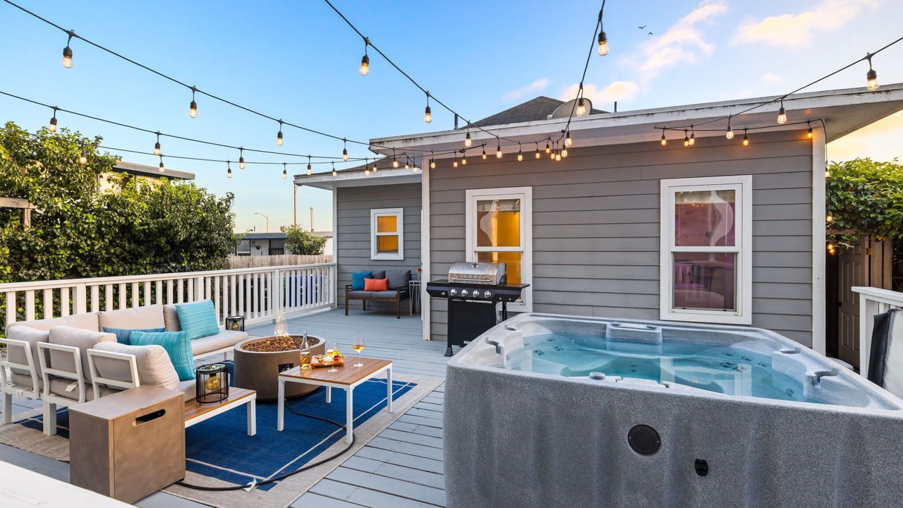 Photo of Patio Balcony in Roseville - Fleet Ridge