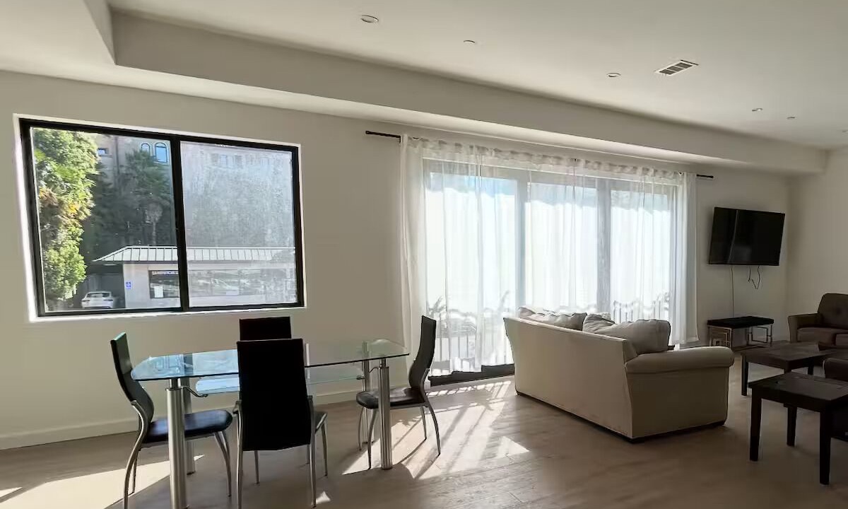 Photo of Livingroom in Redwood City