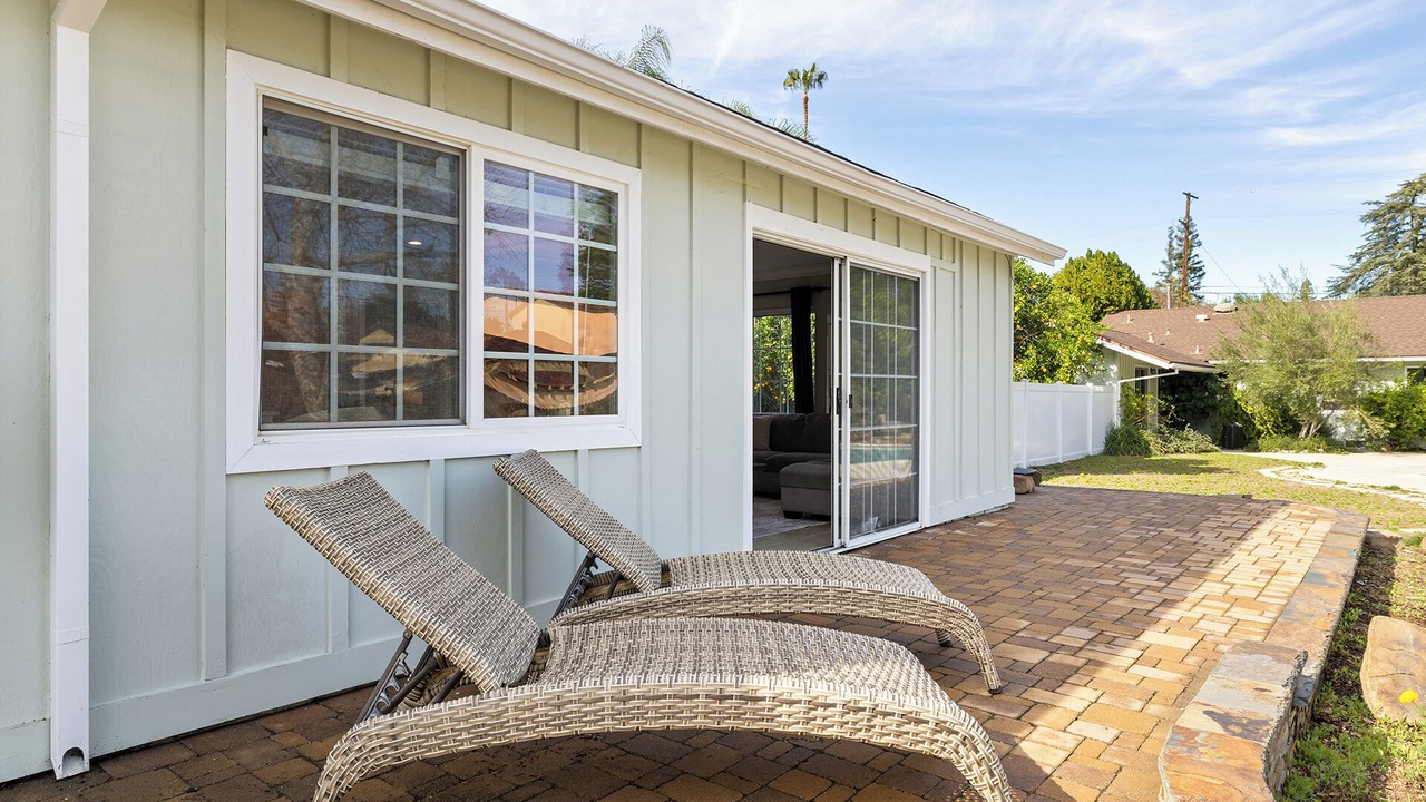 Photo of Patio Balcony in Woodland Hills