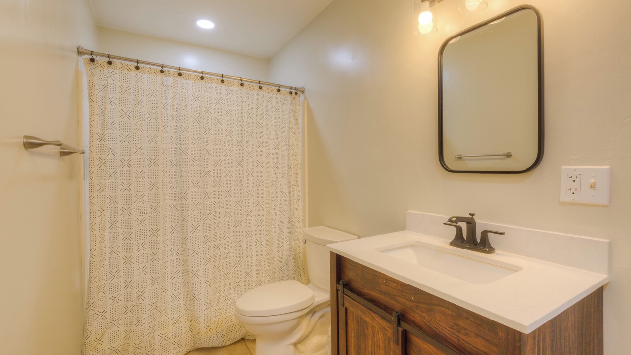 Photo of Bathroom in Oroville East
