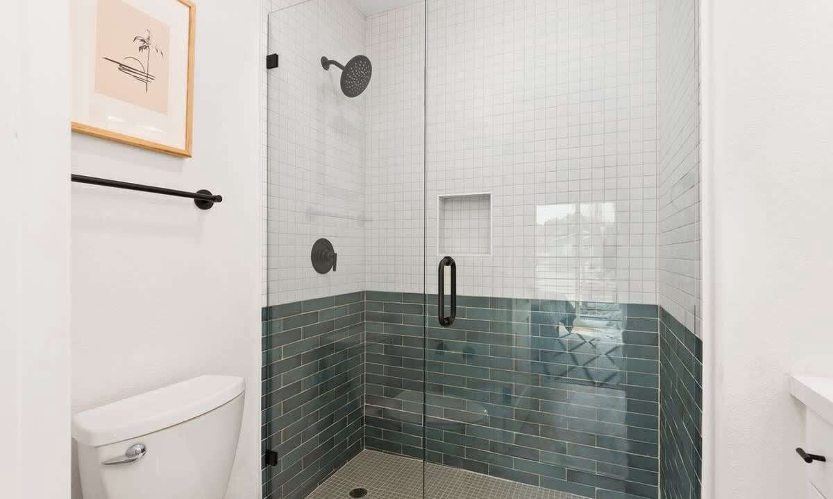 Photo of Bathroom in Olde Solana Beach