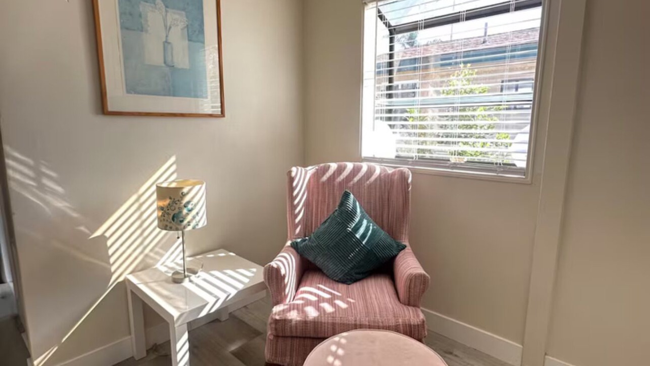 Photo of Livingroom in Hawthorne