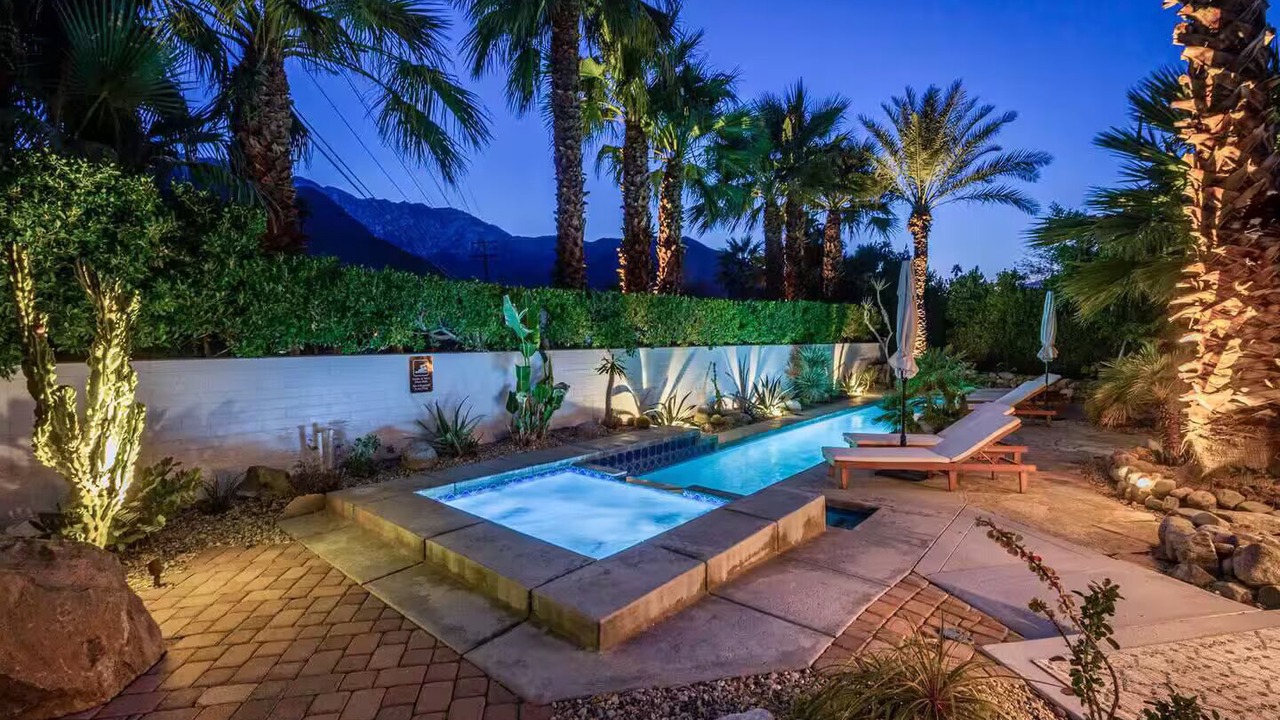 Photo of Outdoor in Little Tuscany