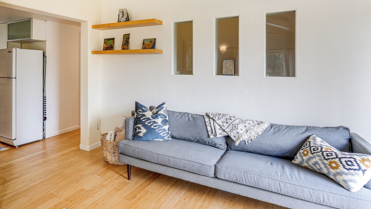 Photo of Livingroom in Weed